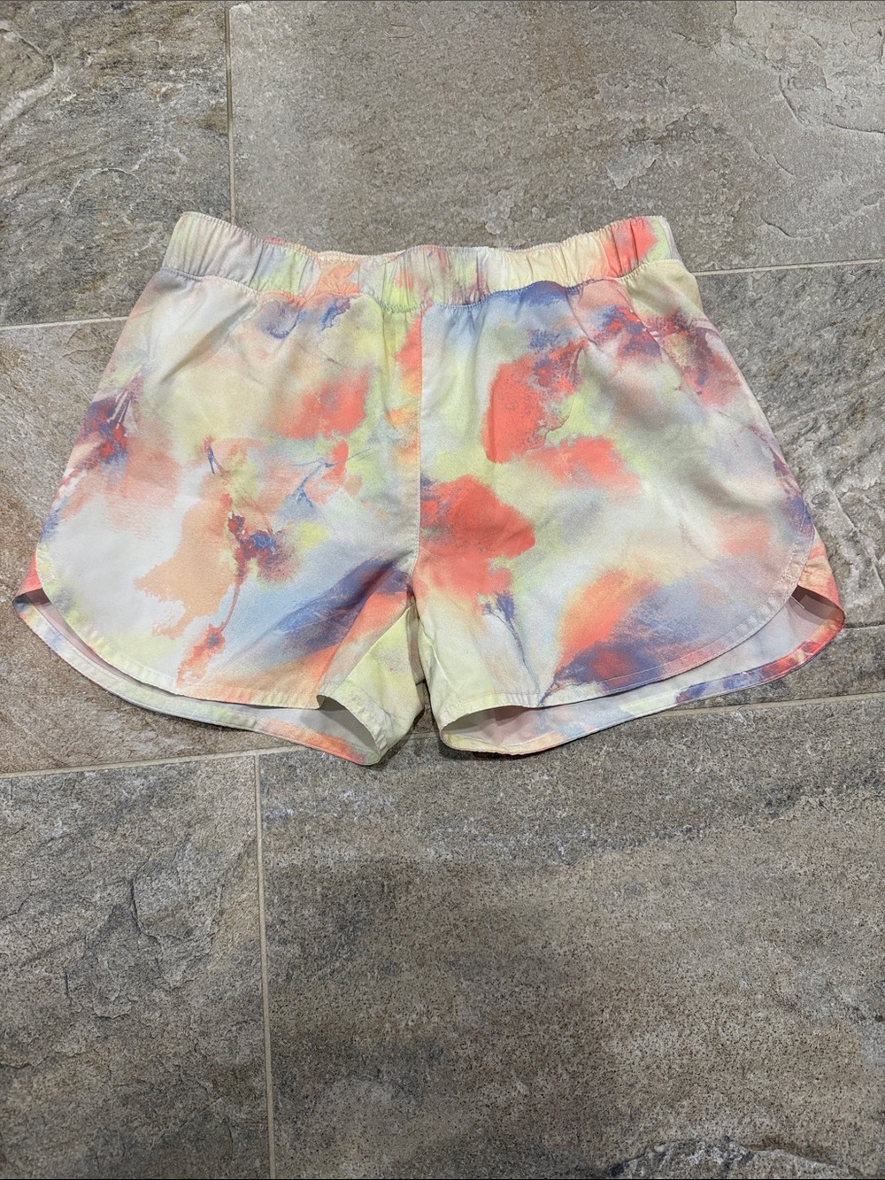 Old Navy Active Go-Dry Cool Pastel Tie-Dye Running Shorts - Coral & Lavender
